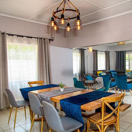 Hungwe House Villa Victoria Falls Esterno foto