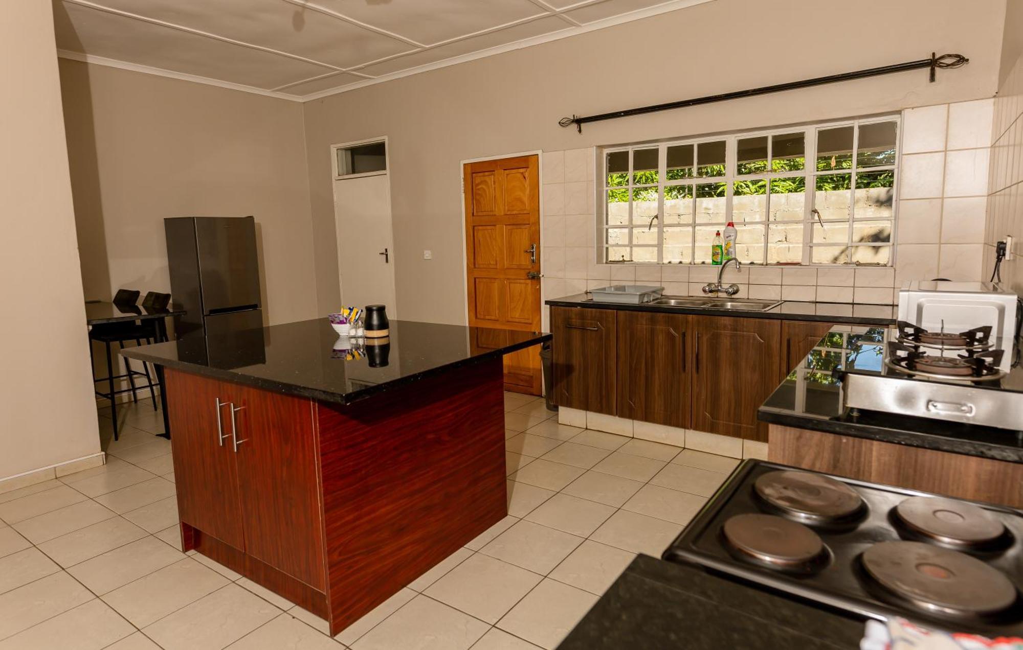 Hungwe House Villa Victoria Falls Esterno foto