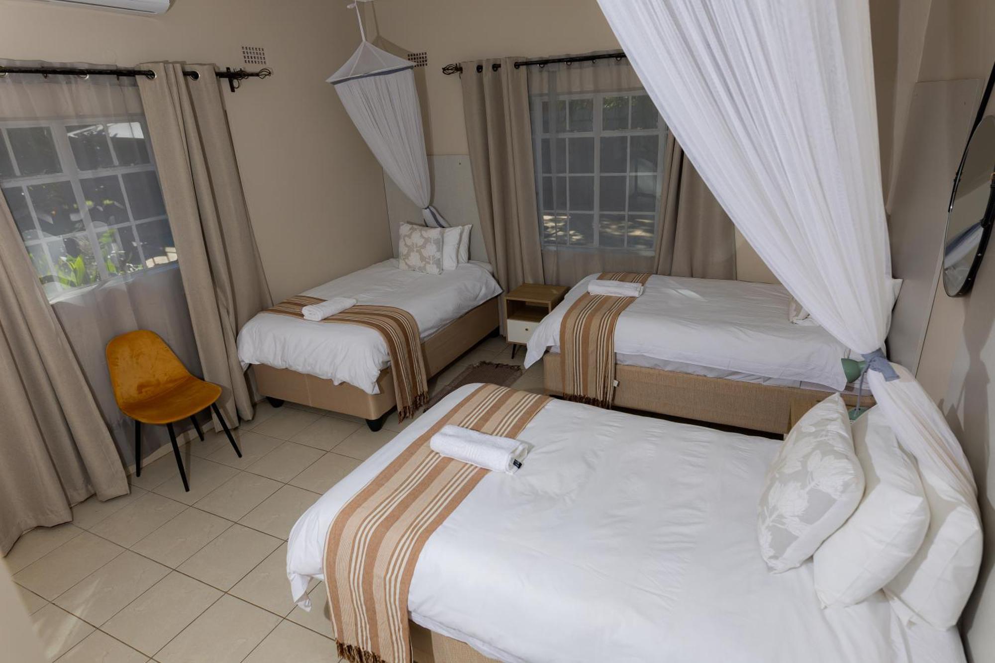 Hungwe House Villa Victoria Falls Esterno foto